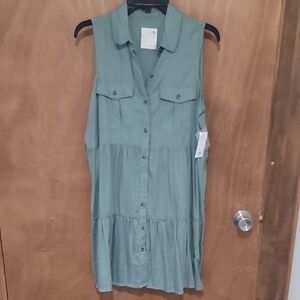 SO Sleeveless Sage Button-Front Midi Dress